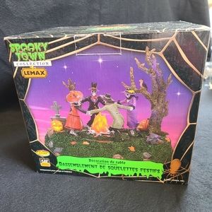Lemax Spooky Skeleton Jamboree